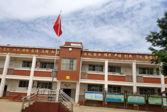牌楼乡中心完小阅读区