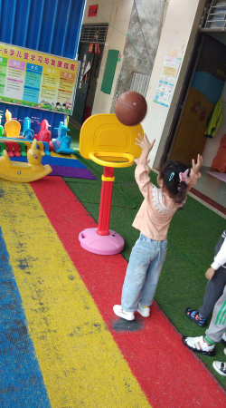 港口区光坡镇小太阳幼儿园阅读区