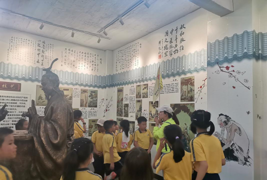 广州市天河区柯木朗小学阅读区