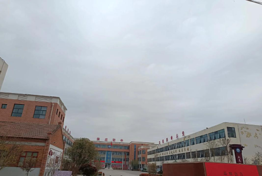 会宁县丁沟乡张庄九年制学校阅读区