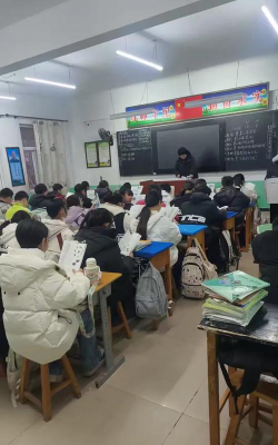 唐山市丰润区新军屯镇中学阅读区