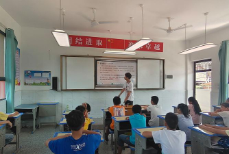 湖南省祁阳县白果市乡中心小学阅读区