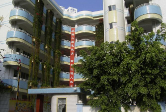 深圳市罗湖区港人子弟学校阅读区
