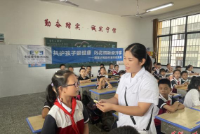 黄泥塘镇中心小学阅读区