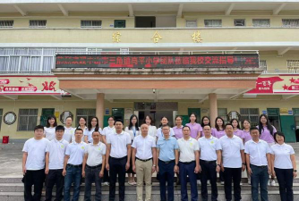 惠东县多祝田心小学阅读区