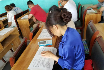 丰润区姜家营乡中学阅读区