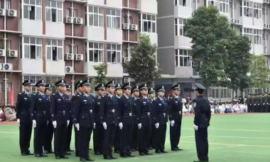 南充电子科技学校阅读区