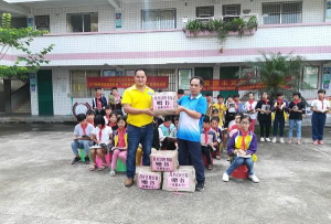 封开县莲都镇中心小学清水教学点阅读区