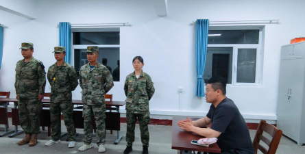 西夏区兴泾回民中学阅读区