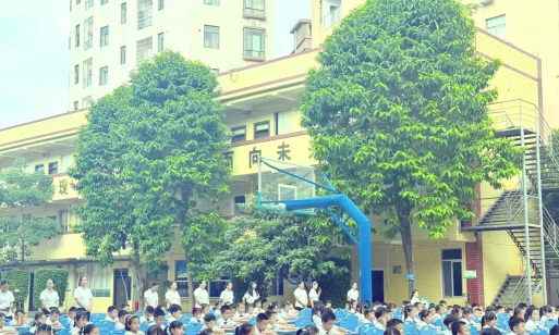 花都区华丰学校阅读区