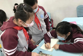 北京市第十八中学附属实验小学阅读区