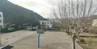 会宁县土门岘乡初级中学阅读区
