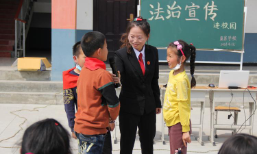 下营乡白土庄初级中学阅读区