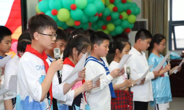 上海山阳小学阅读区