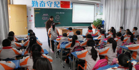 上海嘉定工业区民办娄塘小学阅读区