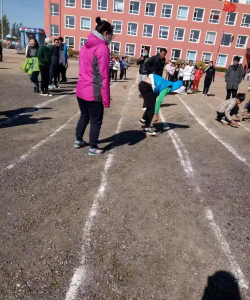 原州区官厅乡九年制学校阅读区