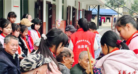 辰溪县潭湾镇中心小学阅读区