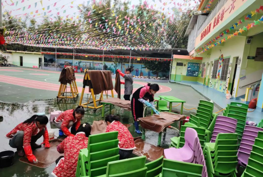 北流市大伦镇中心幼儿园阅读区