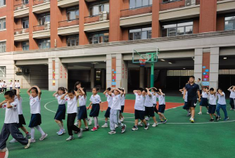 上海黄浦区卢湾三中心小学阅读区