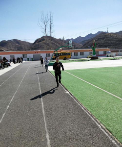 青龙满族自治县安子岭乡干树沟初级中学阅读区