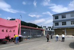 台山市北陡镇中心小学寨门分教点阅读区