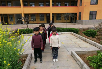 桃园县龙潭乡三坑国民小学阅读区