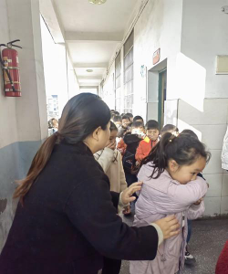 东莞长安象山小学阅读区