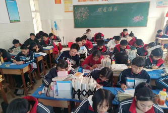 昌黎县安山镇党各庄中学阅读区