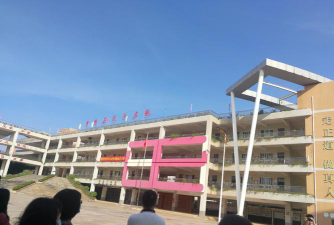 东莞石碣实验小学阅读区