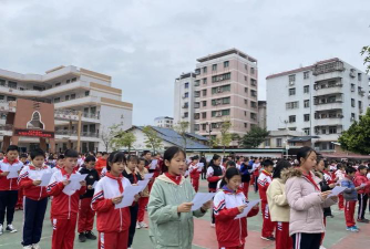 始兴县实验小学阅读区