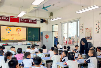 东莞万江第六小学阅读区