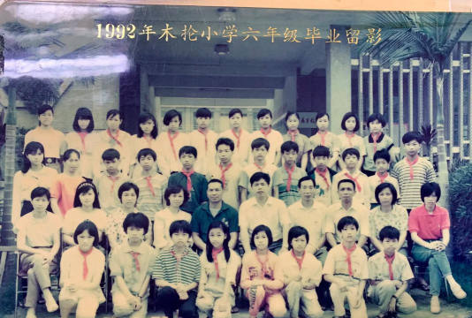 东莞常平木棆小学阅读区