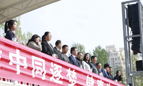 青海大学附属中学阅读区
