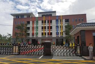 广州增城区新塘镇鹤泉小学阅读区