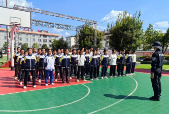民和官亭土族中学阅读区