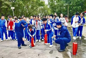 深圳市宝安区为民小学阅读区