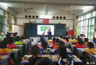 扶溪中心小学阅读区