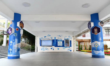 深圳市龙华区教育科学研究院附属小学阅读区