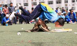 玉树县第二民中阅读区