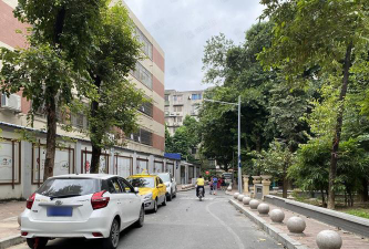广州市头小学阅读区