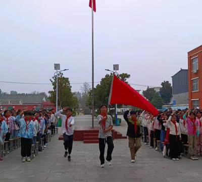 古城学校阅读区