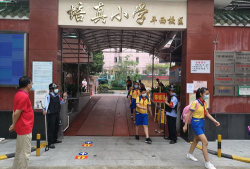 广州培真小学阅读区