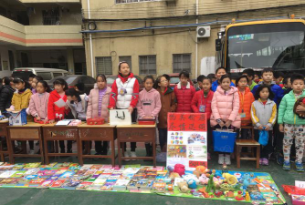 广州东江小学阅读区