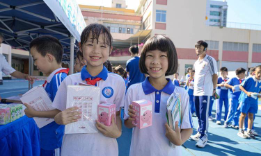 广州麒麟小学阅读区