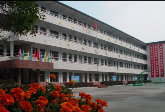 五里学校阅读区