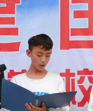 向荣学校阅读区