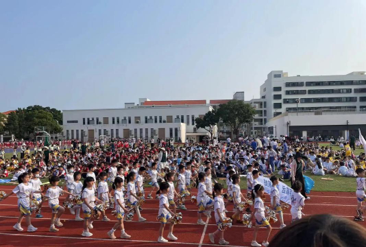 深圳大鹏中心小学阅读区