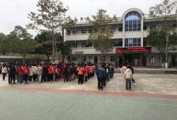 水车镇中心小学阅读区