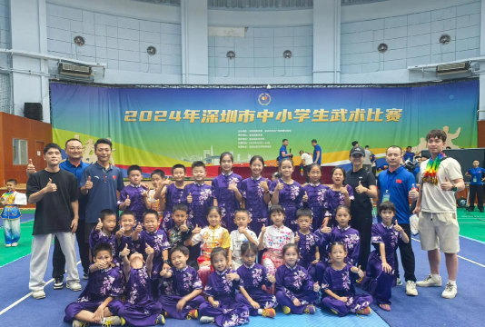 深圳宝安龙腾小学阅读区
