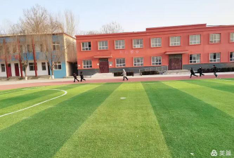 大马村乡中学阅读区